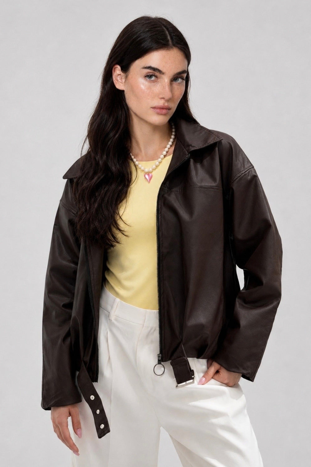 REF: 410 CHAQUETA OVERSIZE EFECTO CUERO CAFE