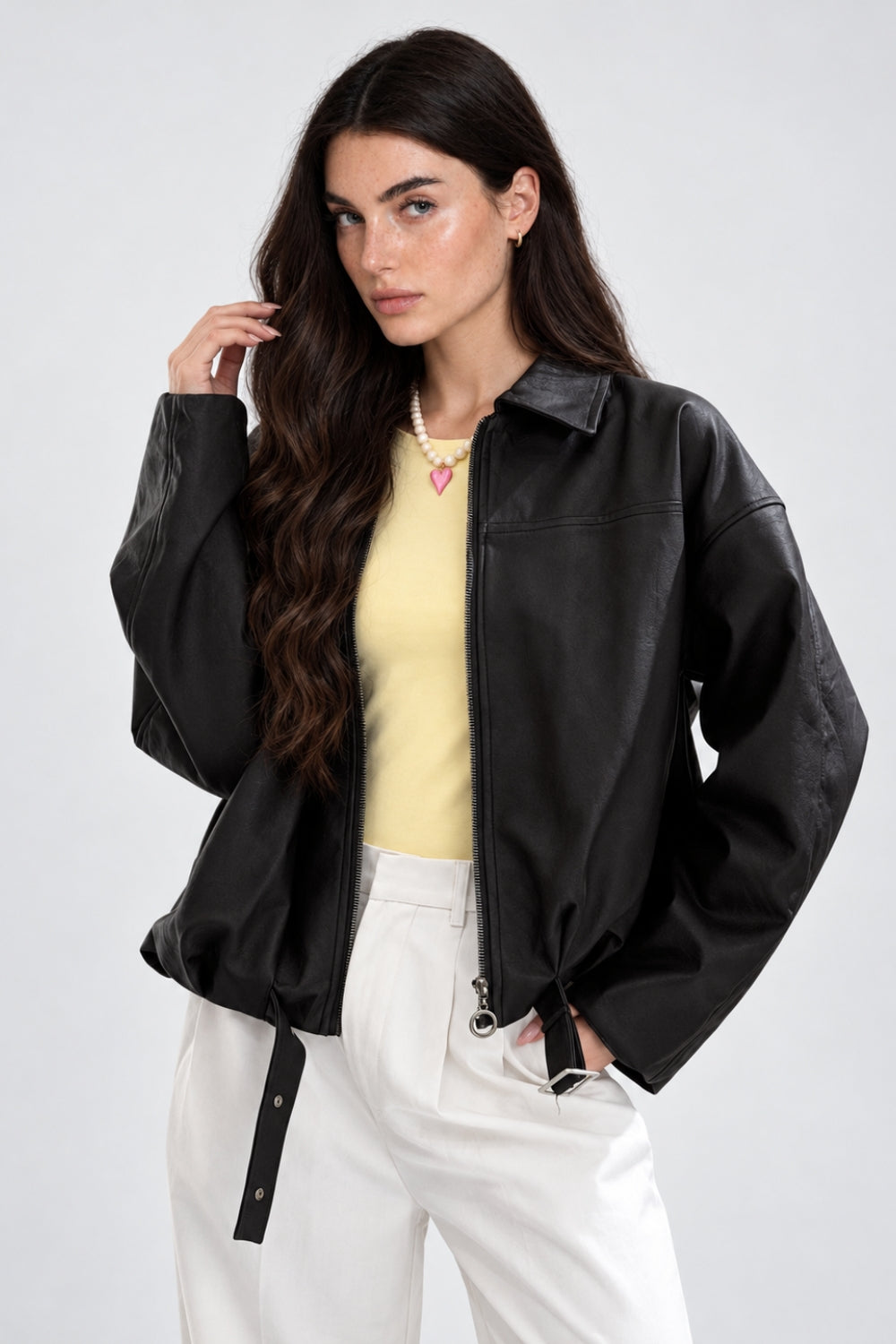 REF: 410 CHAQUETA OVERSIZE EFECTO CUERO NEGRA
