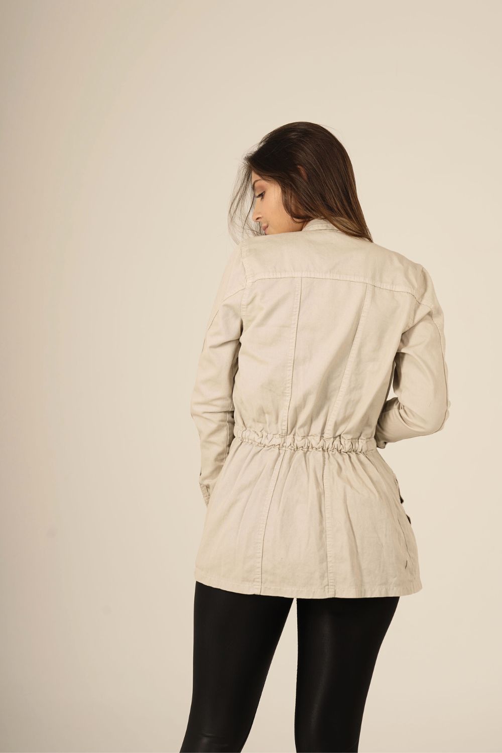 REF:109 CHAQUETA GABAN ARENA OSCURO