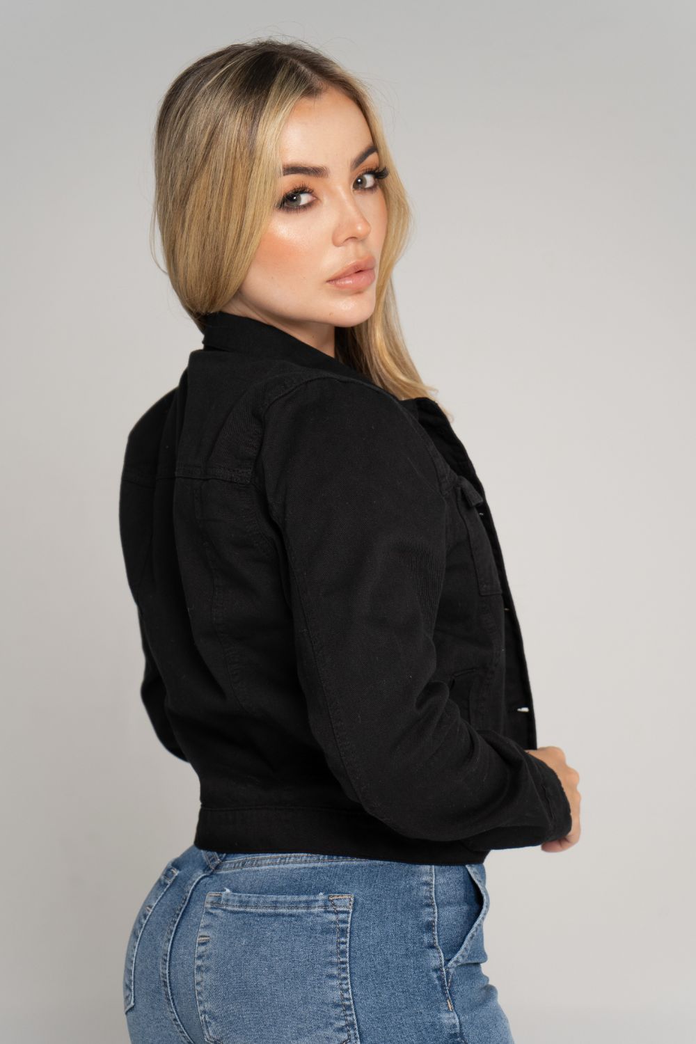 REF:277 CHAQUETA BOLSILLOS CLASICA NEGRA