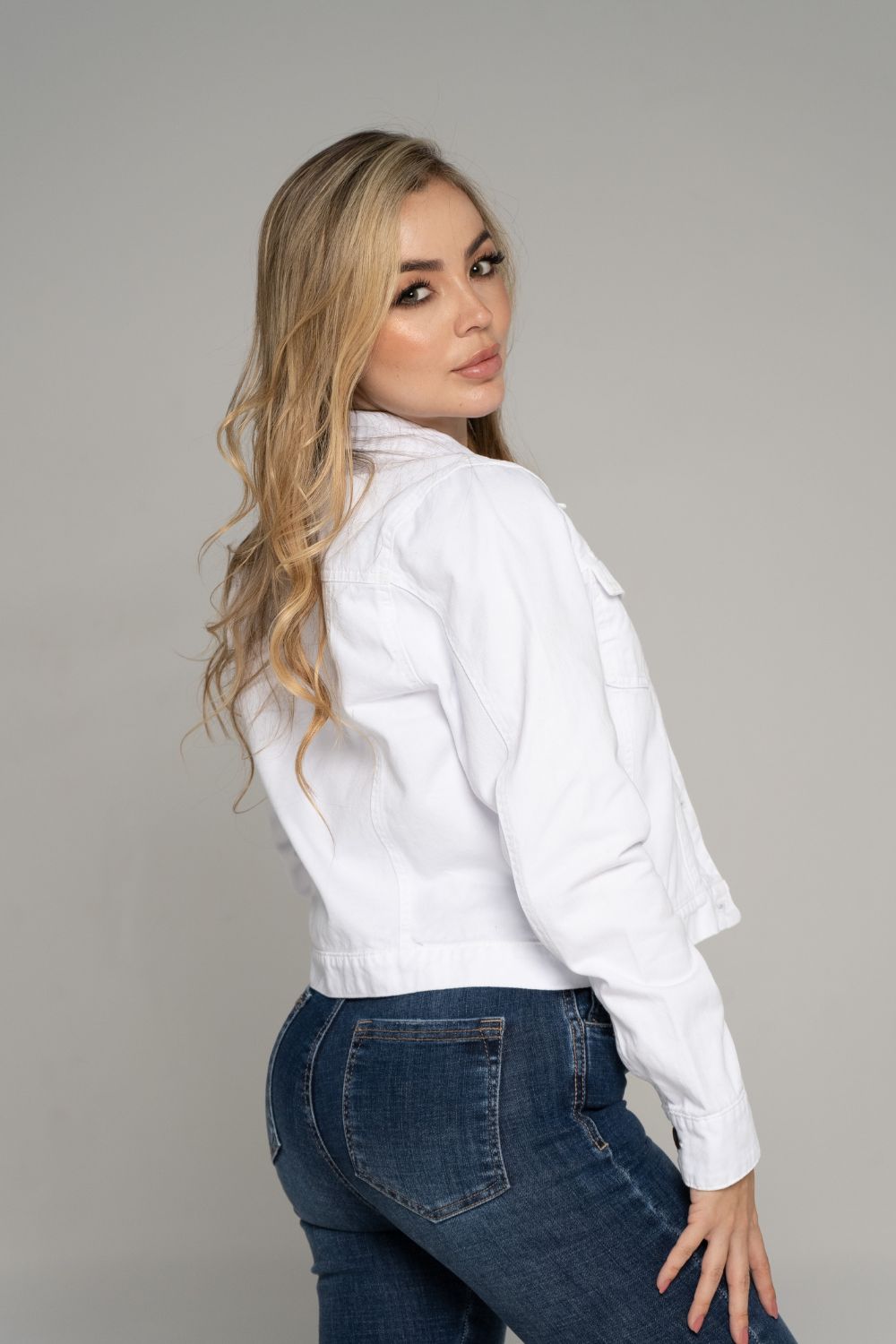 REF:277 CHAQUETA CLASICA BLANCA
