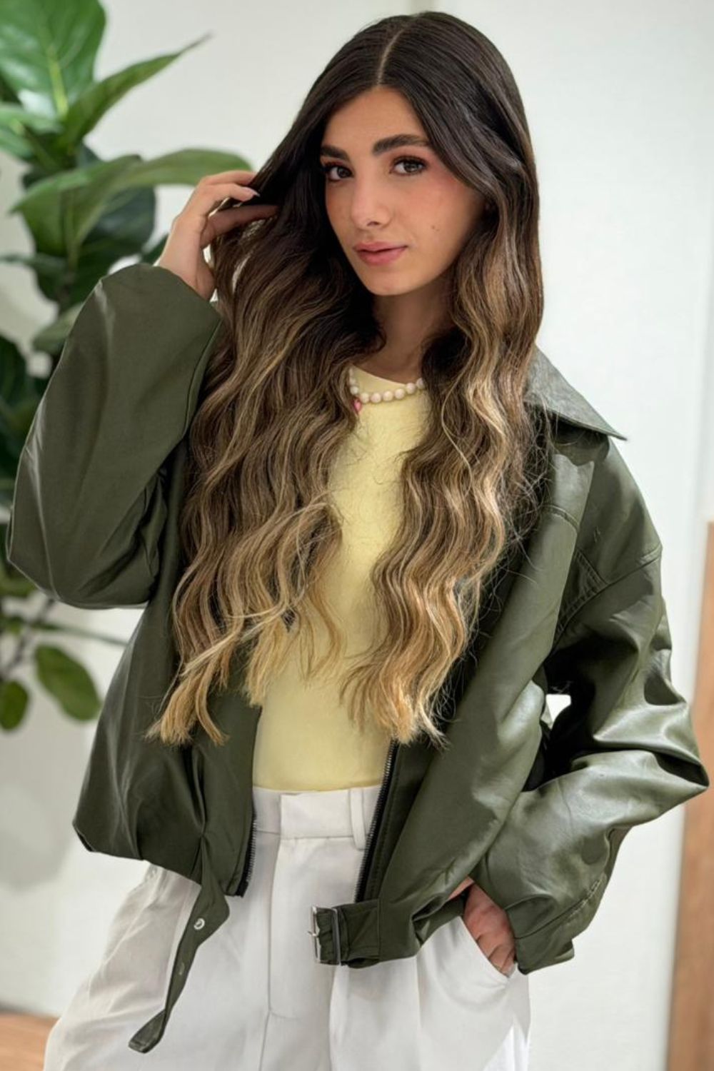REF: 410 CHAQUETA OVERSIZE EFECTO CUERO VERDE