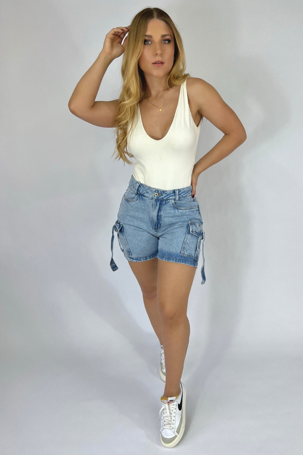 REF:274 SHORT OJALETES CLARO