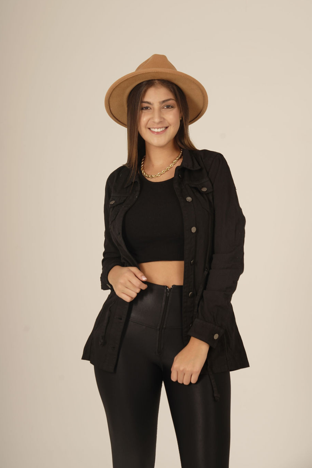 REF:109 CHAQUETA GABAN NEGRO