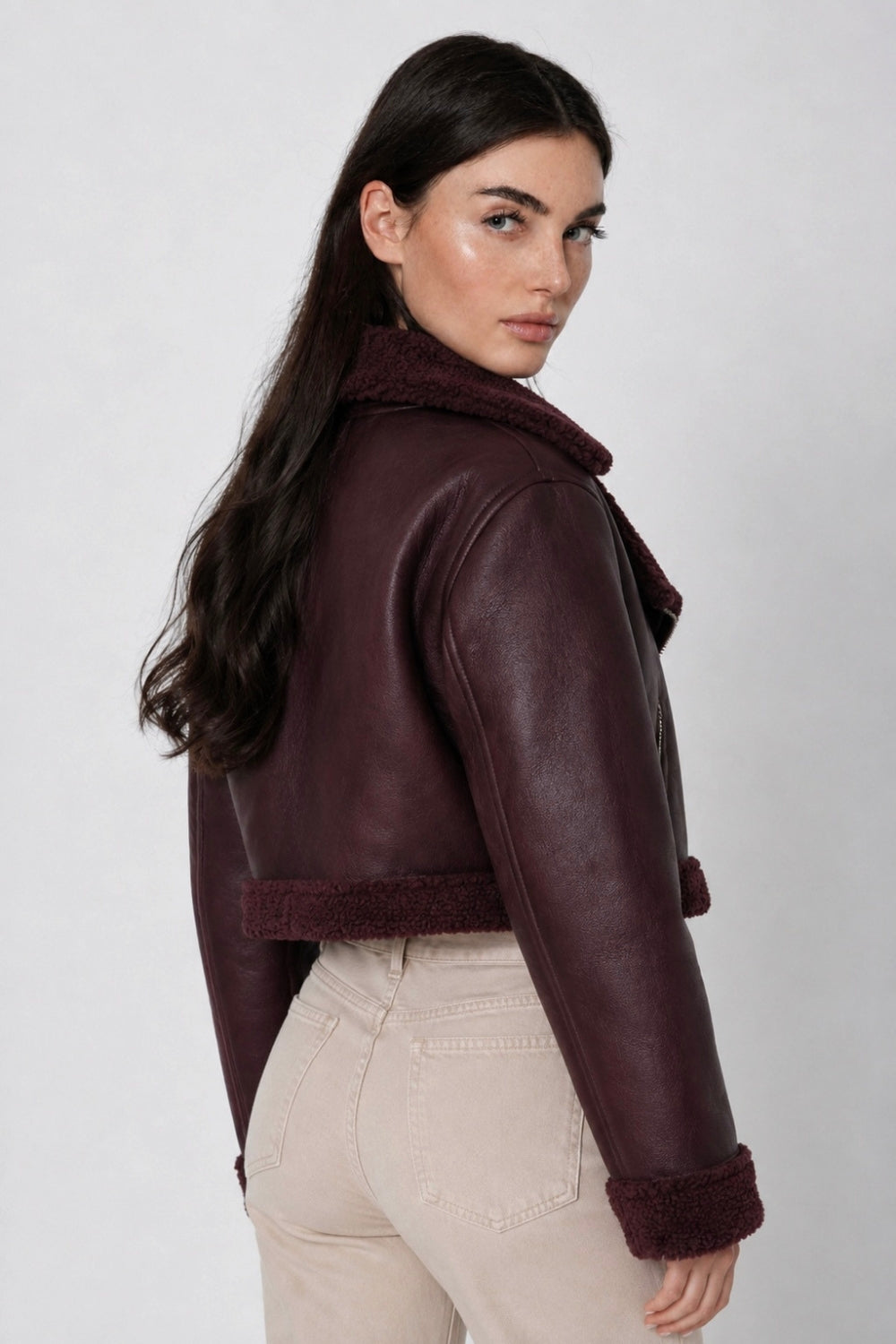 REF: 394 CHAQUETA CIERRE EFECTO CUERO VINOTINTO