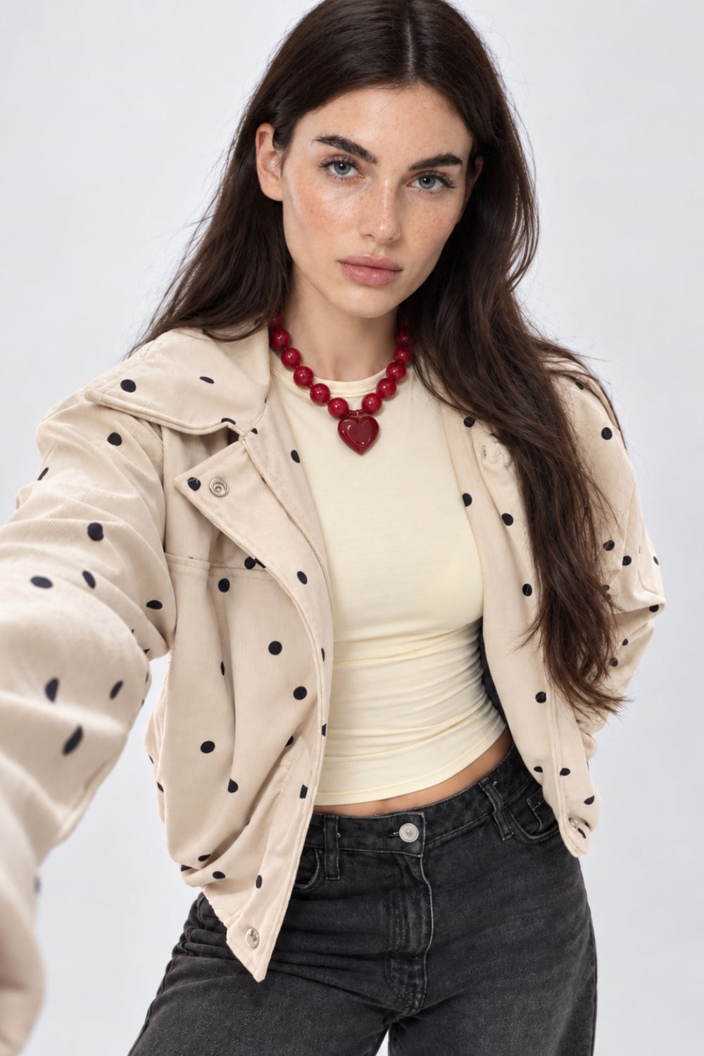 REF: 429 CHAQUETA CORTA PEACH PUNTOS CREMA