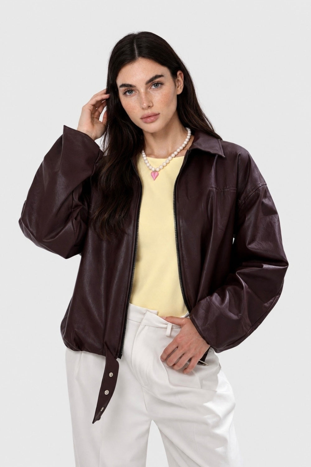 REF: 410 CHAQUETA OVERSIZE EFECTO CUERO VINOTINTO