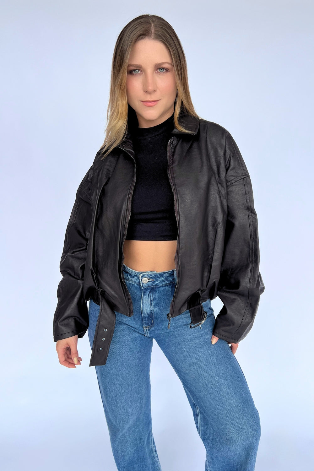REF: 410 CHAQUETA OVERSIZE EFECTO CUERO CAFE
