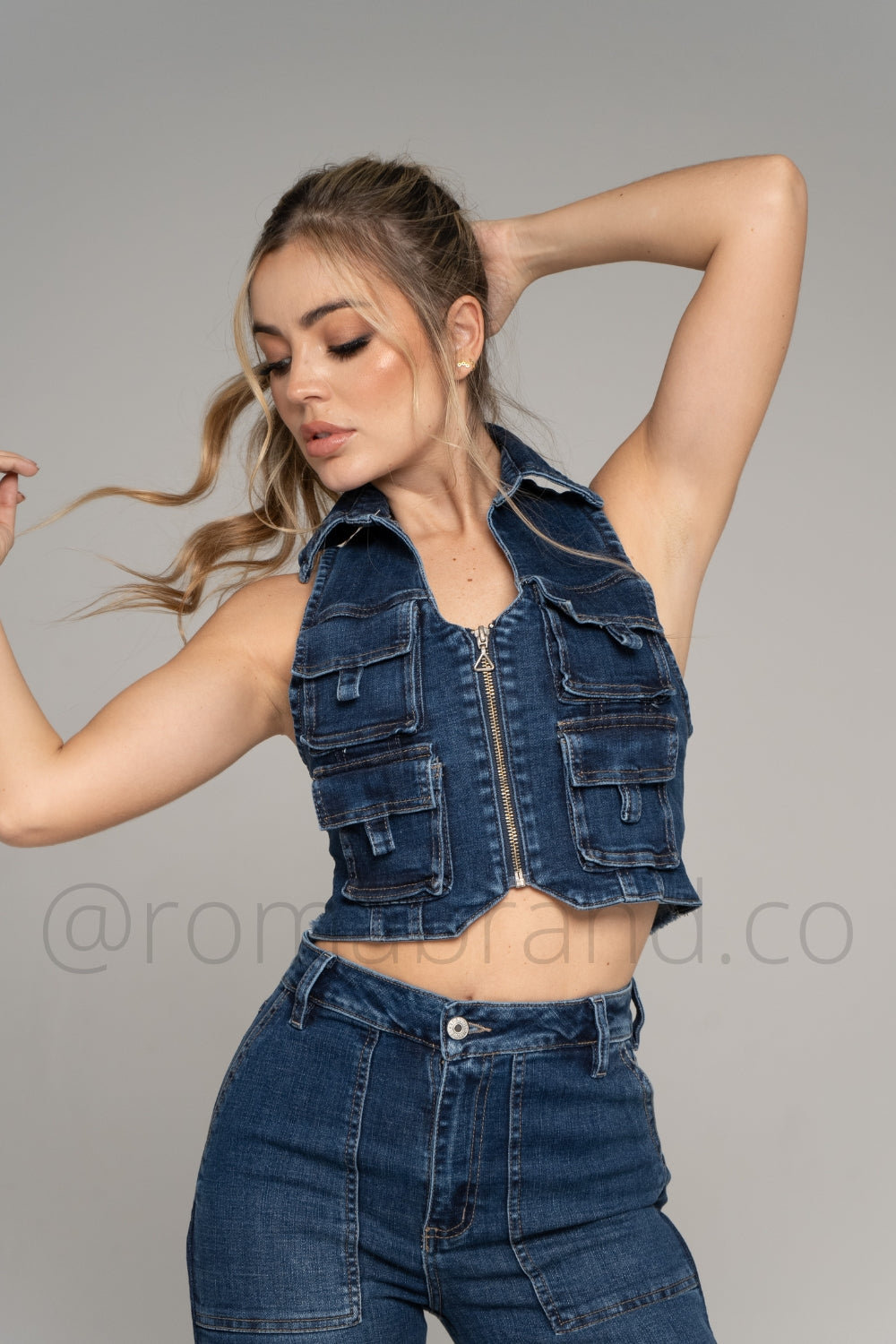 REF:262 TOP / CHALECO CARGO STRECH
