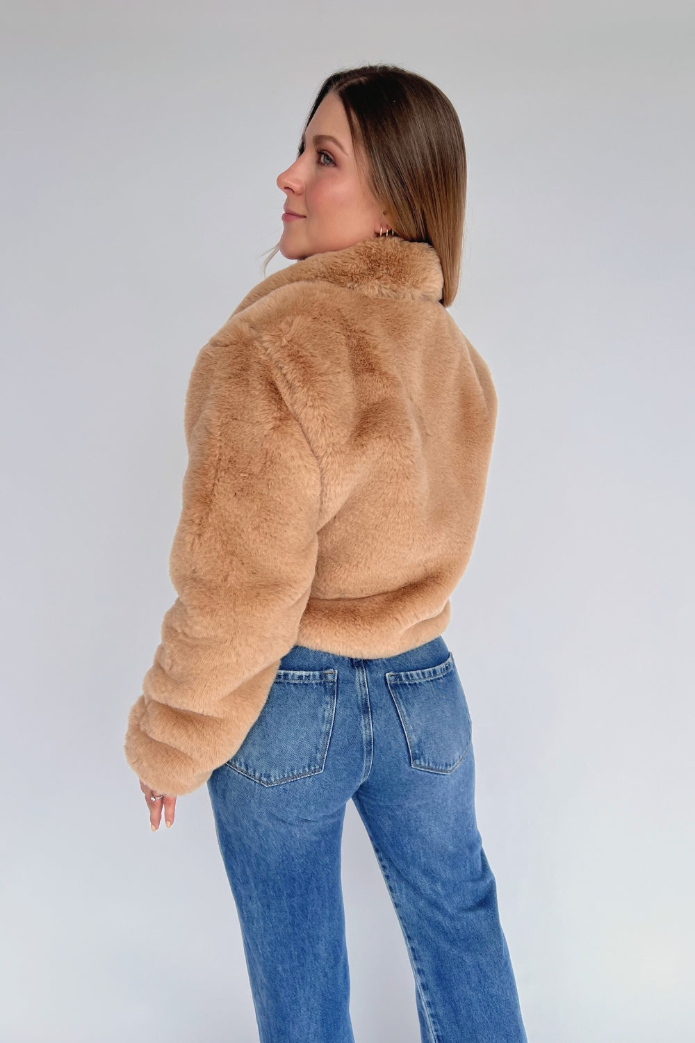 REF: 238 ABRIGO MEDIANO PELO CORTO CAMEL
