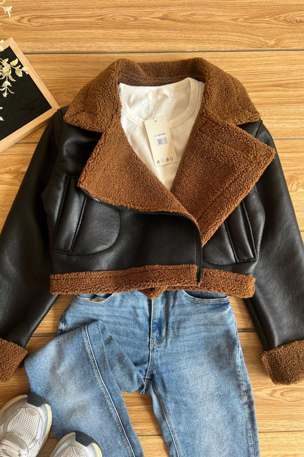 CHAQUETA CIERRE EFECTO CUERO NEGRA OVEJERO CAFE